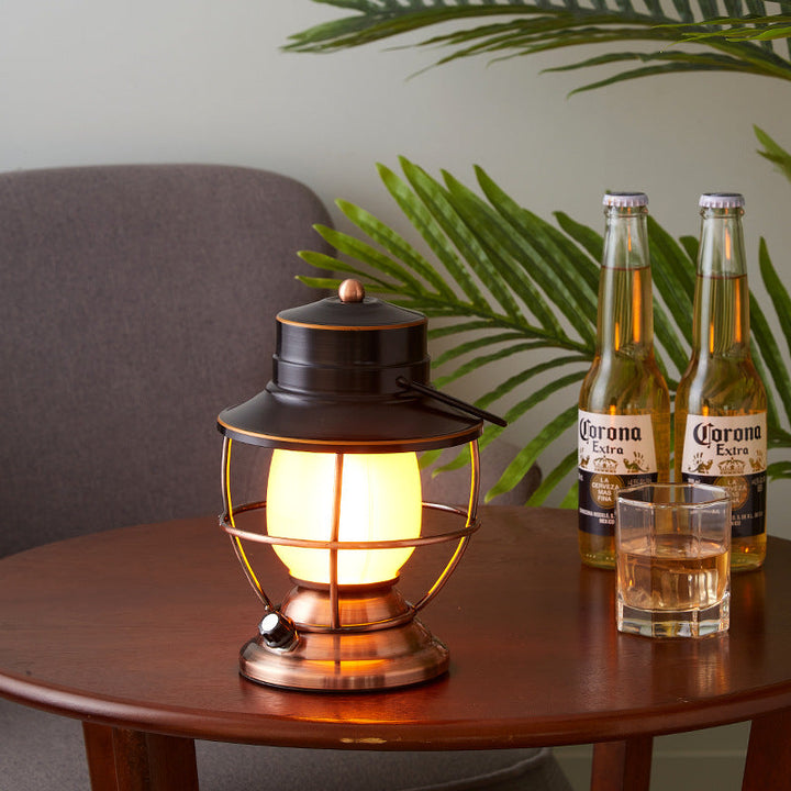Traditionelles Bauernhaus Wasserdichte Wiederaufladbare Eisen Acryl Zylinder LED Tischlampe Für Unterhaltungsraum