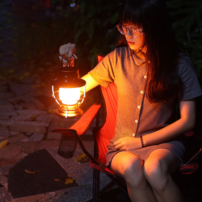 Traditionelles Bauernhaus Wasserdichte Wiederaufladbare Eisen Acryl Zylinder LED Tischlampe Für Unterhaltungsraum