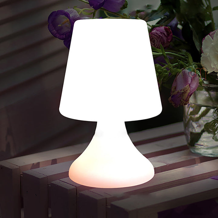 Moderne Minimalistische PE Becherform USB LED Tischlampe Nachtlicht für Außenpatio
