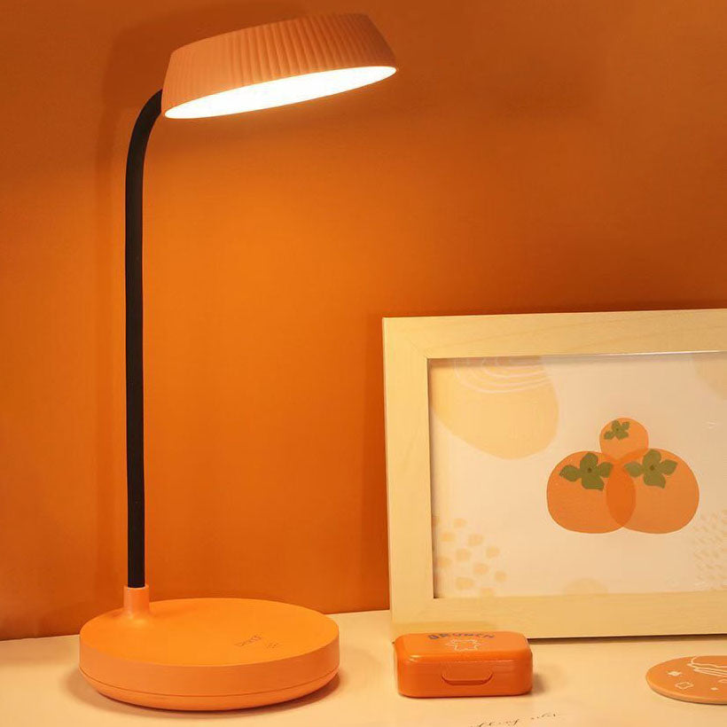Nordische minimalistische runde LED-Touch-Schreibtischlampe mit Augenschutz und USB-Anschluss