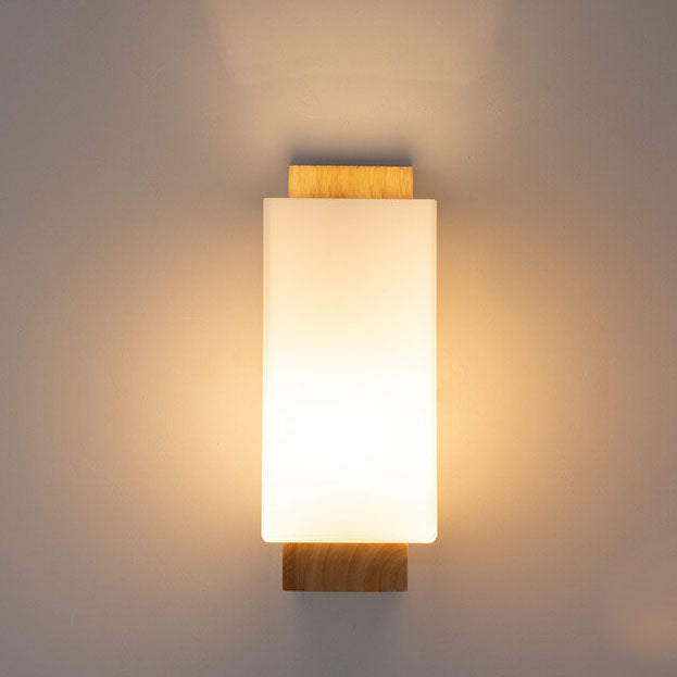 Moderne minimalistische solide Holzkuben-Glas-Säule 1-Lampe Wandleuchten