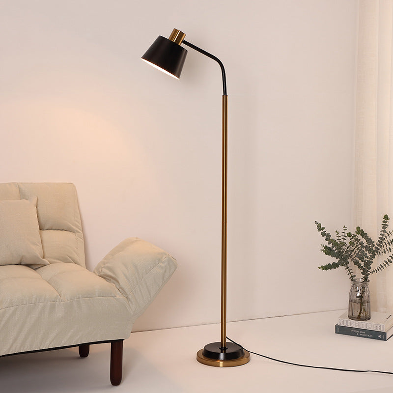 Moderne verstellbare Stehlampe