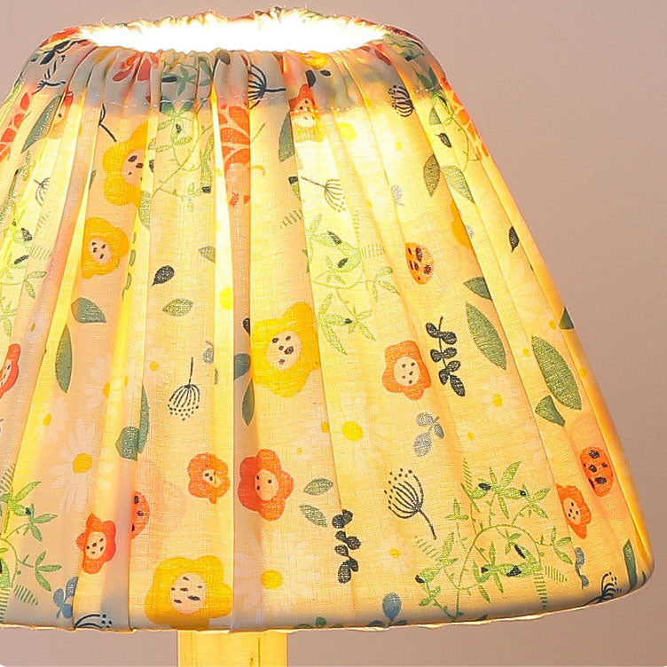 Moderner minimalistischer kreativer Eisenblumenform 1-Lampen Tischlampe