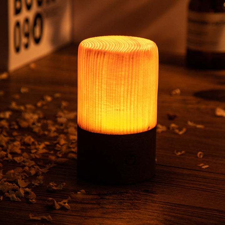 Stylische LED Tischlampe - WoodGlow