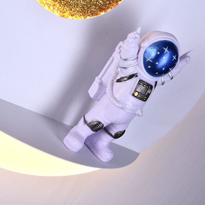 Zeitgenössische kreative Eisenharz runde Astronaut LED Wandlampe für Schlafzimmer