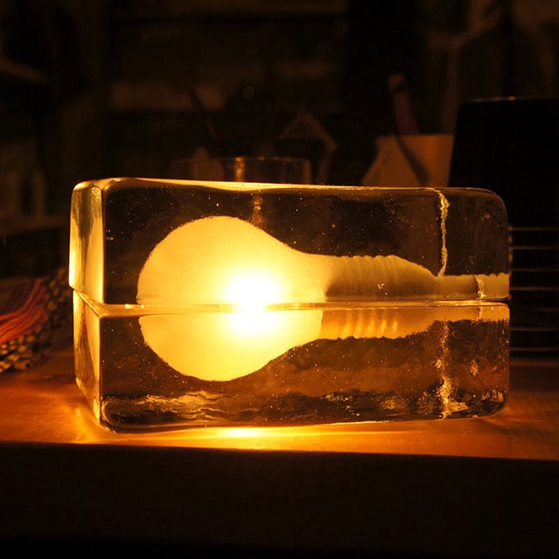 Icecube Lampe - Moderne Tischlampe in der Form eines Eisblocks