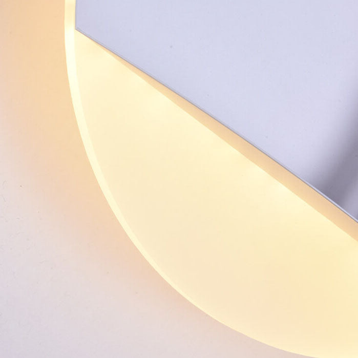 Zeitgenössische kreative Eisenharz runde Astronaut LED Wandlampe für Schlafzimmer
