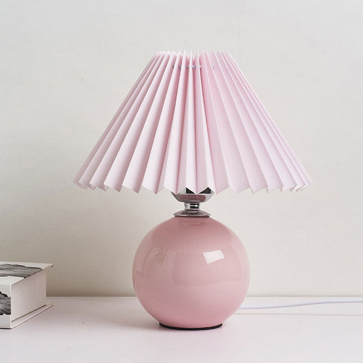 Nordic minimalist 1-Licht Tischlampe aus Keramik mit Falten