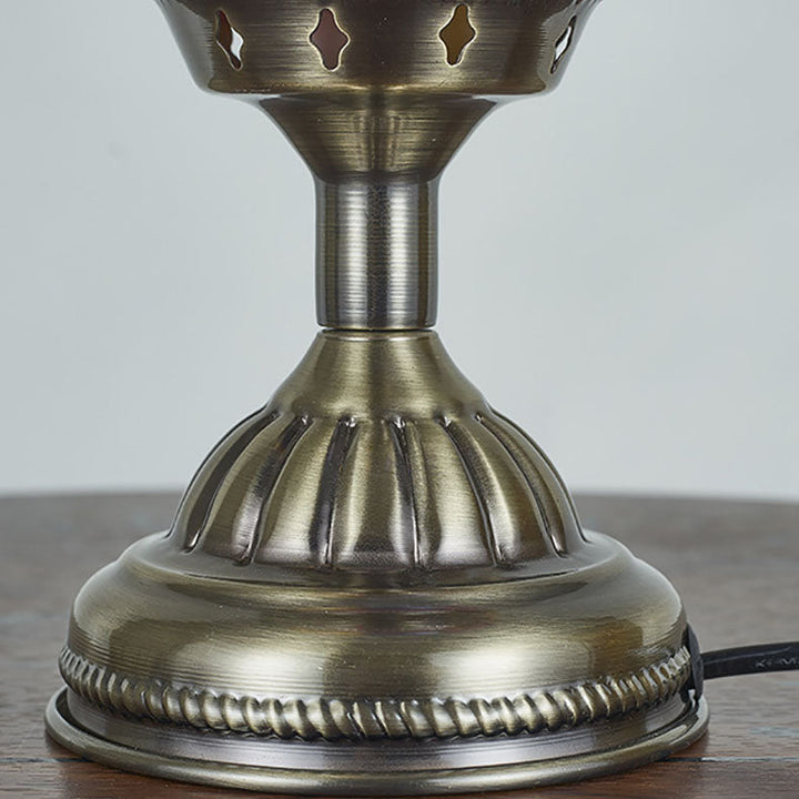 Traditionale Tiffany romantische ovale Eisen emaillierte 1-Licht Tischlampe für das Schlafzimmer