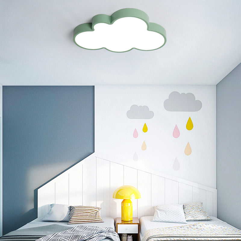 Kinderfreundliche Deckenlampe Wolken-Design
