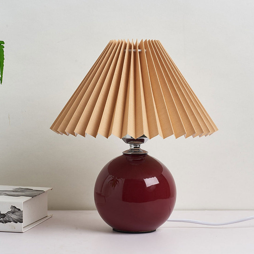 Nordic minimalist 1-Licht Tischlampe aus Keramik mit Falten