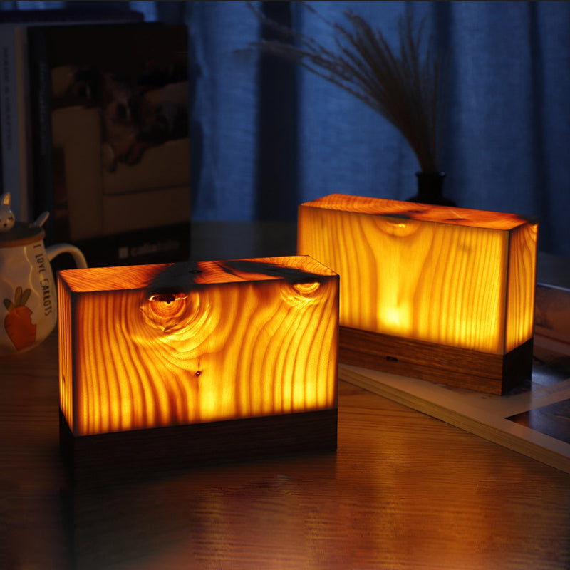 Stylische LED Tischlampe - WoodGlow