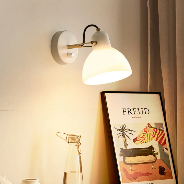 Stylische Wandleuchte für drinnen