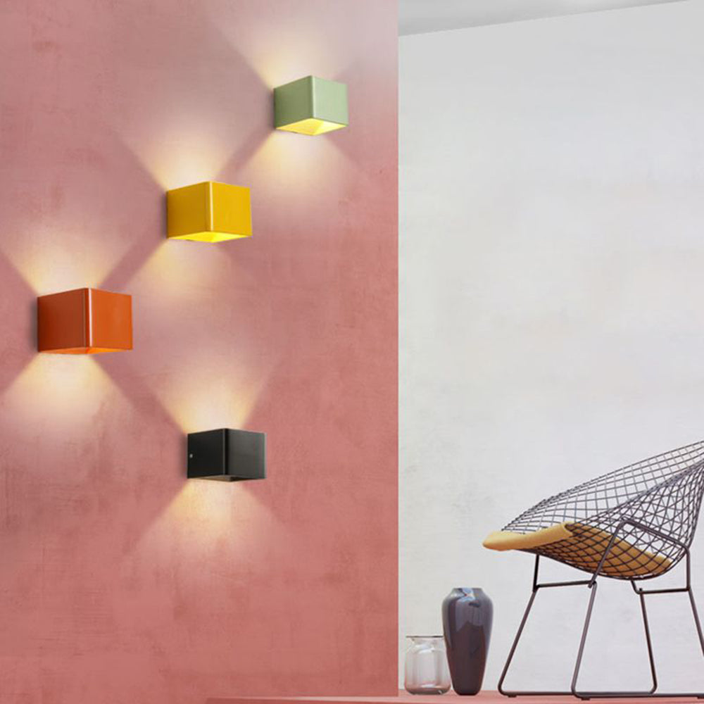 Moderne quadratische Wandlampe
