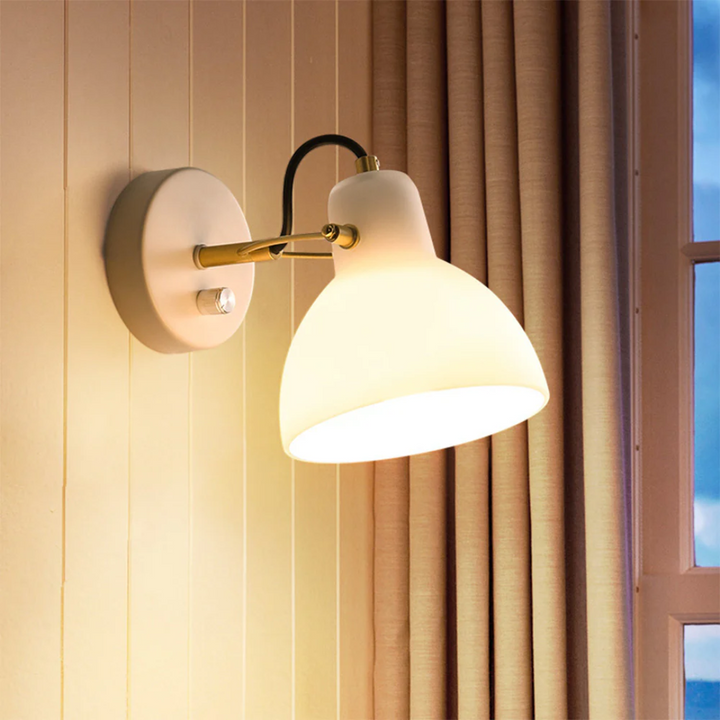 Stylische Wandleuchte für drinnen