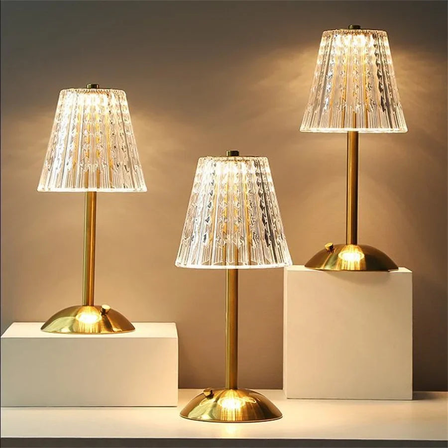 AuraLux – Luxuriöse goldene Kristall-Tae-Lampe mit Touch-Steuerung und Dimmae-LED-Beleuchtung
