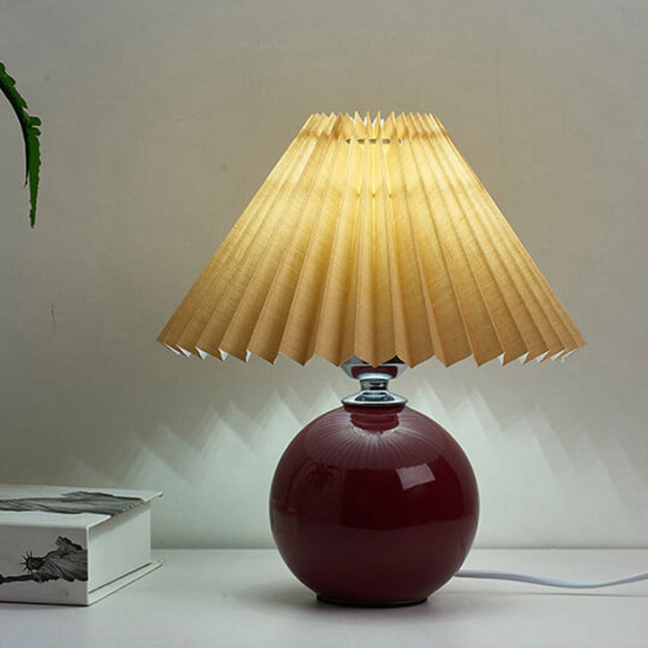 Nordic minimalist 1-Licht Tischlampe aus Keramik mit Falten