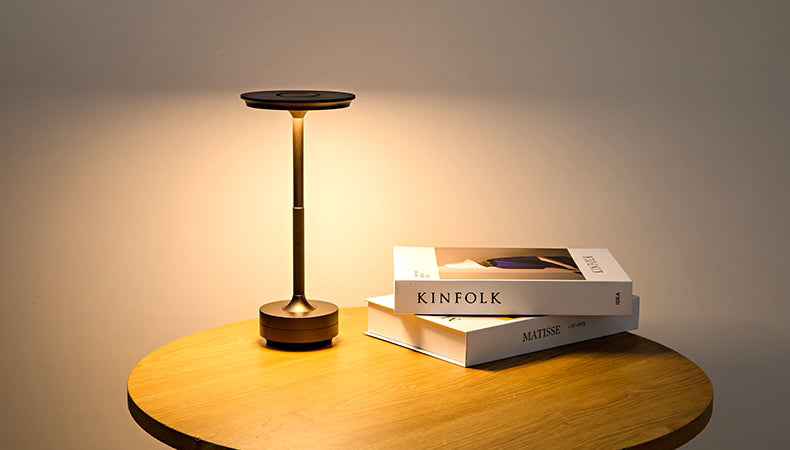 ClarityGlow Luxus Edition | Kabellose LED Tischlampe
