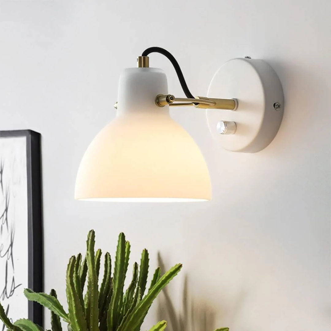 Stylische Wandleuchte für drinnen
