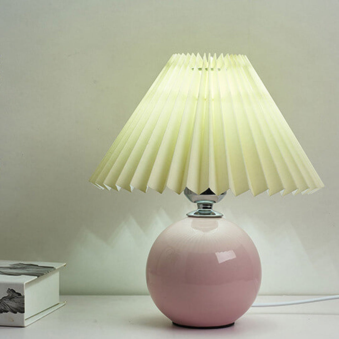 Nordic minimalist 1-Licht Tischlampe aus Keramik mit Falten