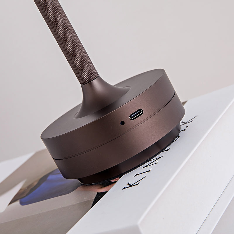 ClarityGlow Luxus Edition | Kabellose LED Tischlampe