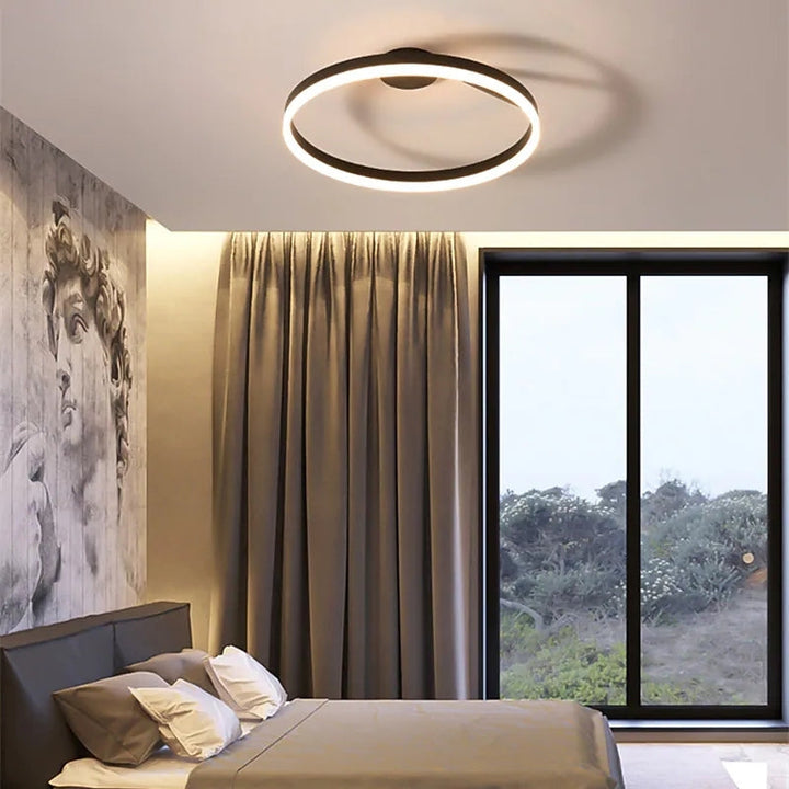 RadiantGlimmer Deckenleuchte - Luxuriöse goldene LED-Beleuchtung mit Metallelementen