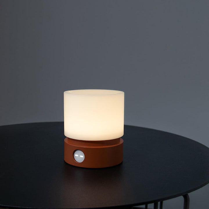 Zeitgenössische nordische Timer wiederaufladbare ABS HIPS Silikon Zylinder LED Tischlampe Nachtlicht für Nachttisch