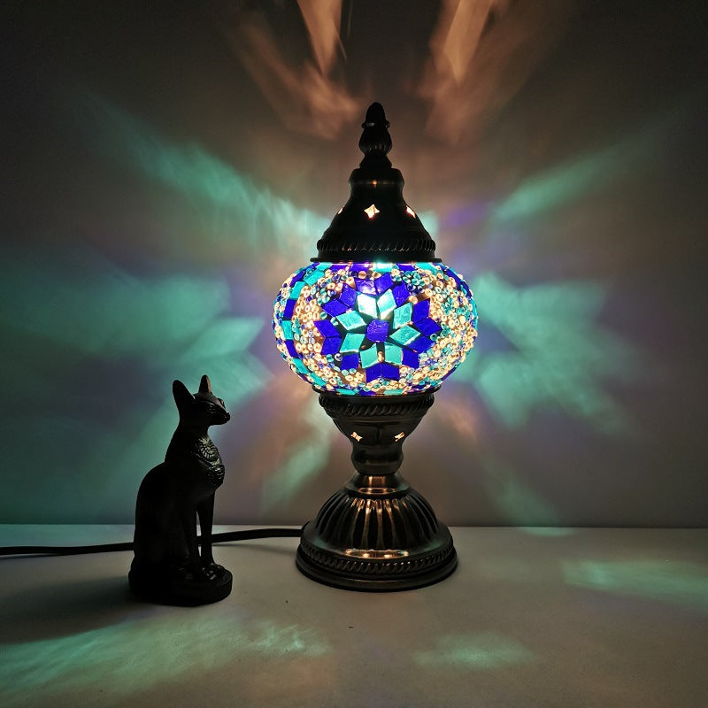 Traditionelle Tiffany Oval Glass Iron 1-Light Tischlampe für das Wohnzimmer