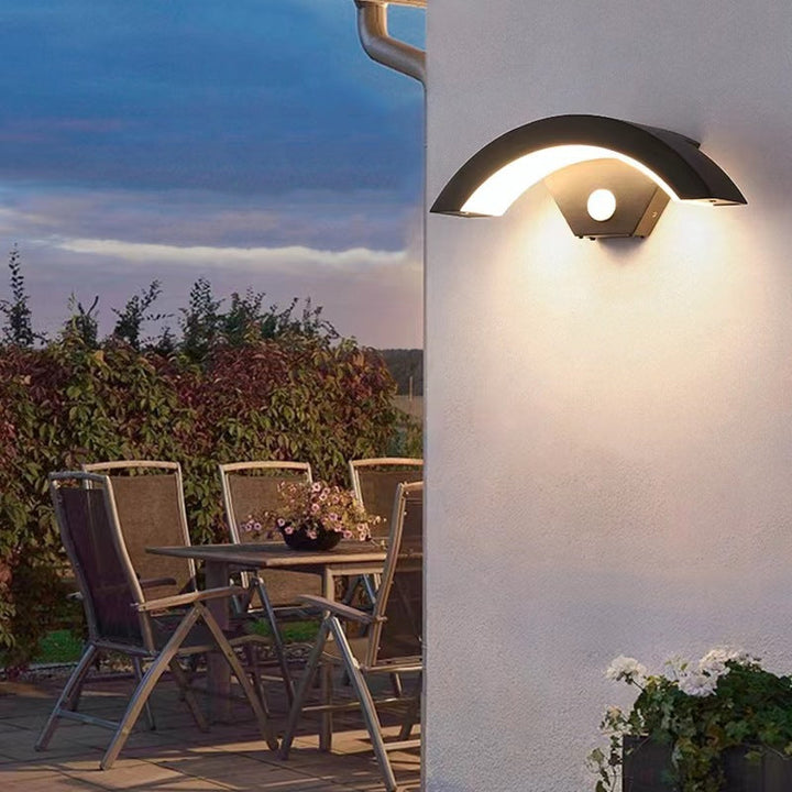 Moderner Minimalistischer Gebogener Aluminium Acryl LED Wandleuchtenlampe Für Garten