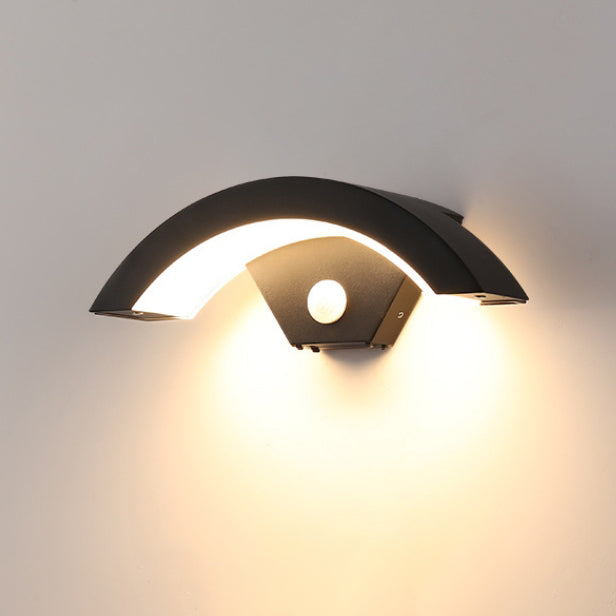 Moderner Minimalistischer Gebogener Aluminium Acryl LED Wandleuchtenlampe Für Garten