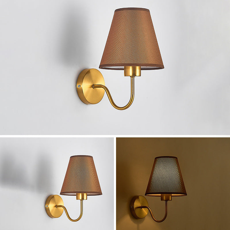 Zeitgenössische nordische runde gebogene Stange Eisen Stoffschirm 1-Licht Wandleuchte Lampe für Wohnzimmer