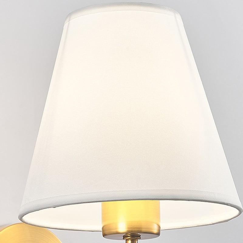 Zeitgenössische nordische runde gebogene Stange Eisen Stoffschirm 1-Licht Wandleuchte Lampe für Wohnzimmer