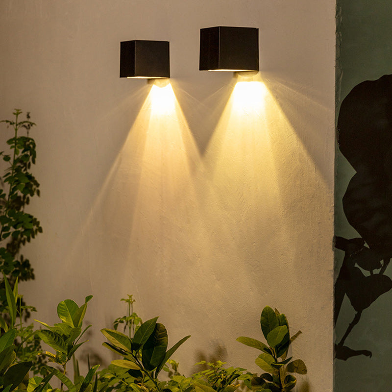 Moderner Minimalistischer Würfel Kunststoff Solar LED Wandleuchtenlampe für Garten