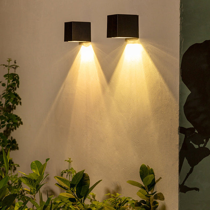Moderner Minimalistischer Würfel Kunststoff Solar LED Wandleuchtenlampe für Garten