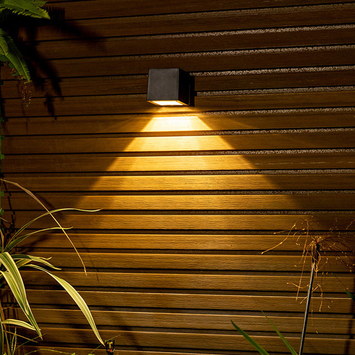Moderner Minimalistischer Würfel Kunststoff Solar LED Wandleuchtenlampe für Garten