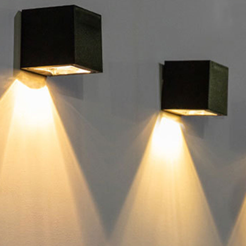 Moderner Minimalistischer Würfel Kunststoff Solar LED Wandleuchtenlampe für Garten