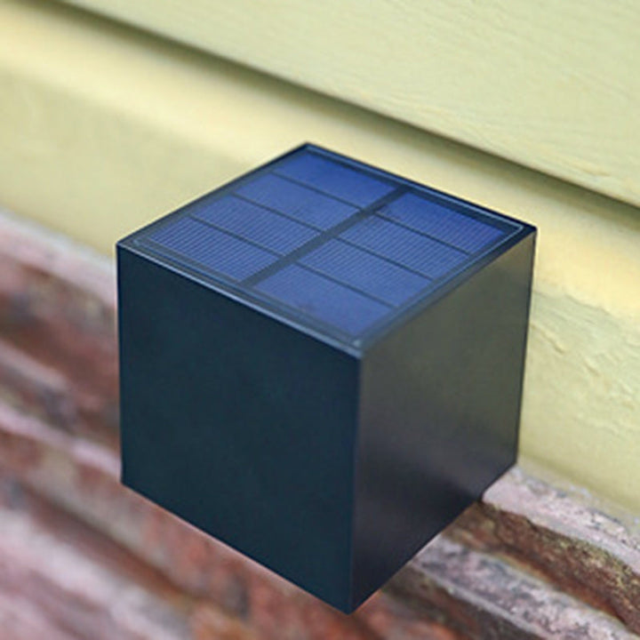 Moderner Minimalistischer Würfel Kunststoff Solar LED Wandleuchtenlampe für Garten