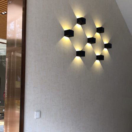 Moderne Minimalistische Wasserfeste Würfel Oben Unten Aluminium Glas Induktions LED Wandlampen Für Schlafzimmer