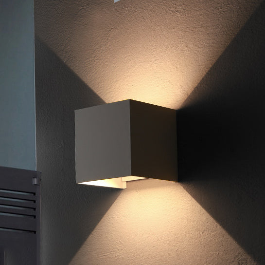 Moderne Minimalistische Wasserfeste Würfel Oben Unten Aluminium Glas Induktions LED Wandlampen Für Schlafzimmer