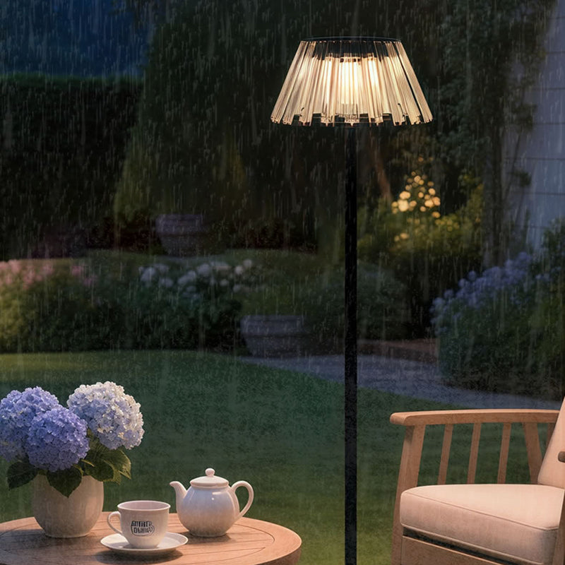 Zeitgenössische Industrie Wasserdichte Solar-USB Eisen Glas Außen LED Steh Bodenlampe für Garten