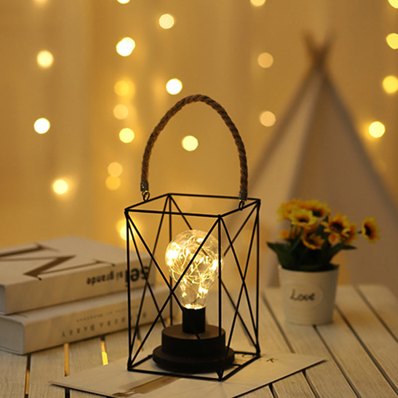 Moderne Minimalistische Vertikal Gestreifte Quadratische Runde Eisen LED Tischlampe Für Das Wohnzimmer