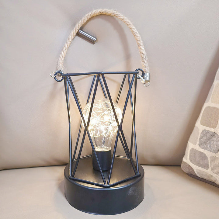 Moderne Minimalistische Vertikal Gestreifte Quadratische Runde Eisen LED Tischlampe Für Das Wohnzimmer