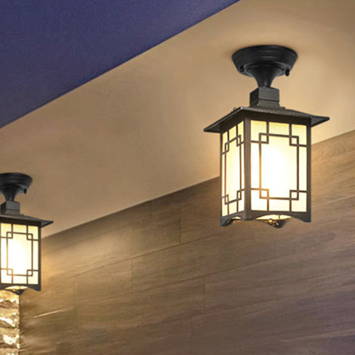 Traditionelle chinesische wasserdichte Eisen-Aluminium-Glas-Zylinder-Pergola 1-Licht Semi-Flush-Mount-Deckenleuchte Außenleuchte für Patio im Freien