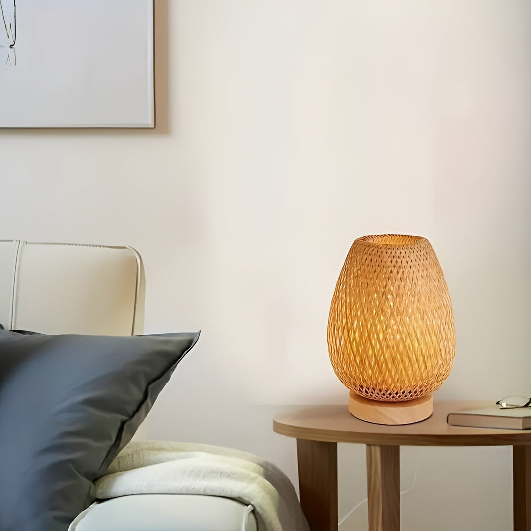 Bambus Tischlampe mit USB-Stromversorgung Nachhaltiges und energieeffizientes Design