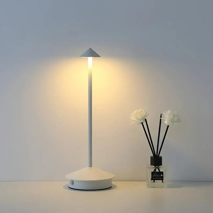 Shanghai Moderne Tischlampe - Eleganter schwedischer Designstil