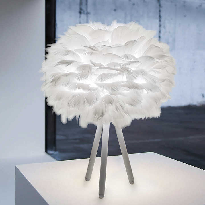 Blossom Tischlampe Elegantes Federdesign mit dimmbarer Beleuchtung