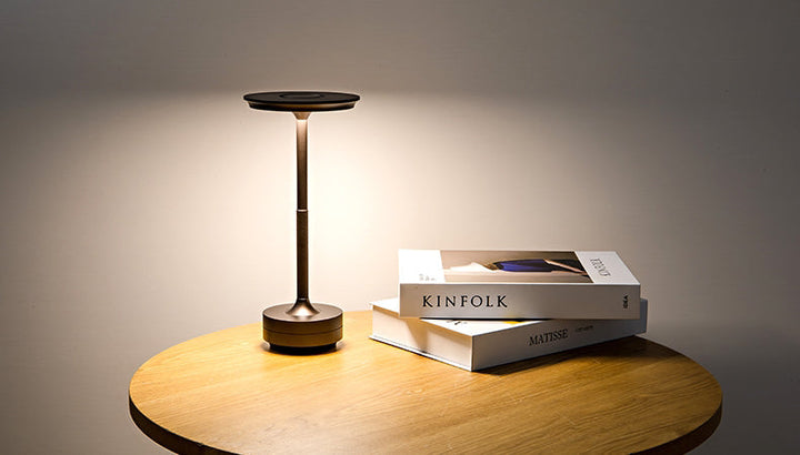 ClarityGlow Luxus Edition | Kabellose LED Tischlampe