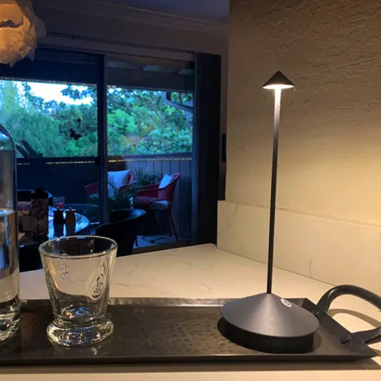 Wireless LED Tischlampe - ModernLumin