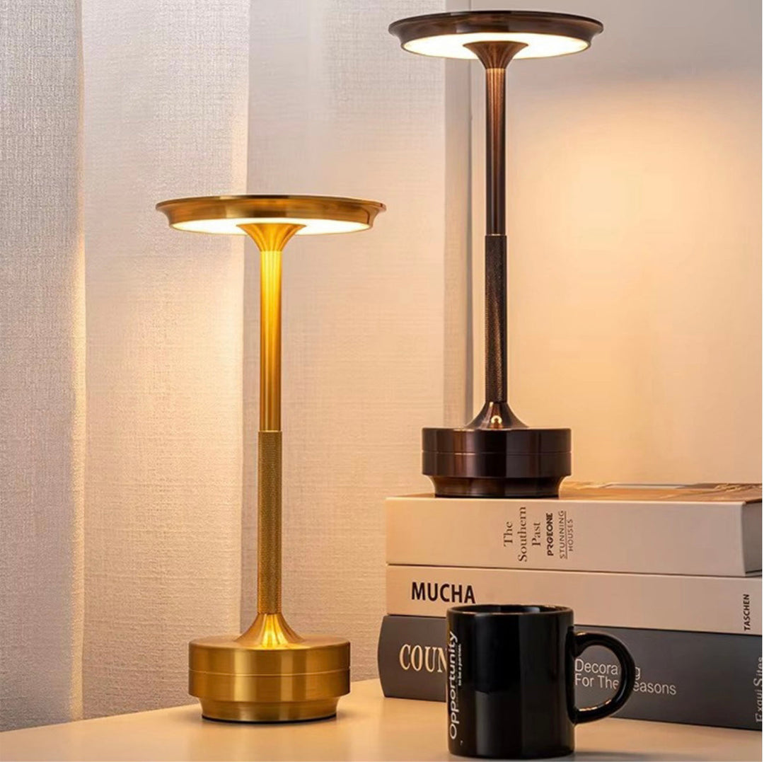 ClarityGlow Luxus Edition | Kabellose LED Tischlampe