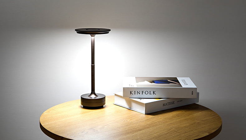 ClarityGlow Luxus Edition | Kabellose LED Tischlampe